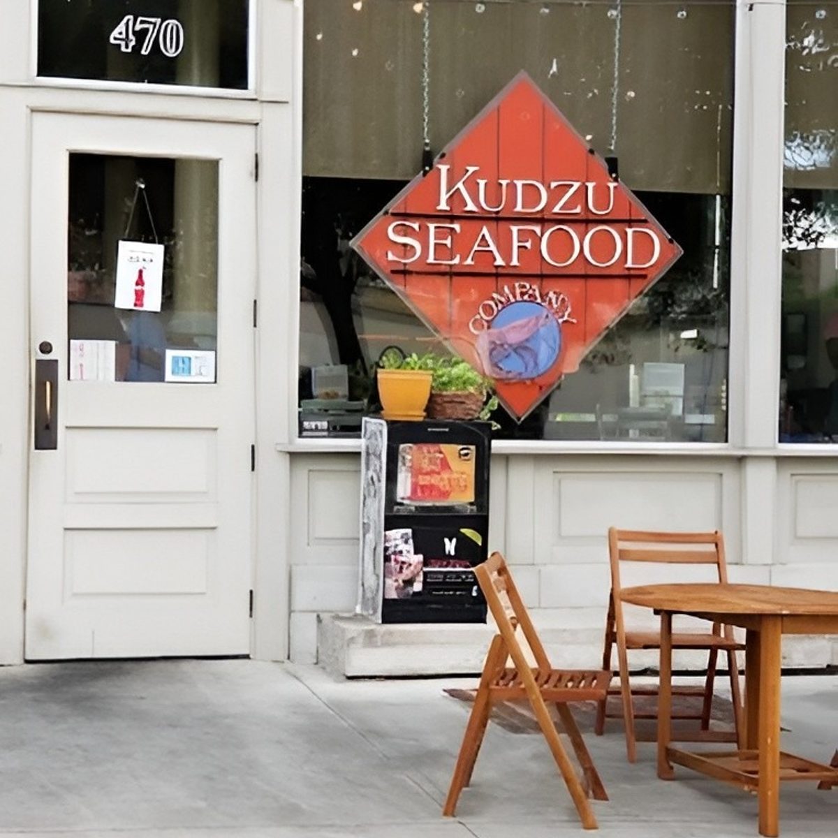 Fresh Seafood. Southern Hospitality.